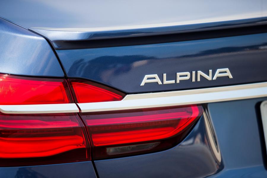 Логотип Alpina B7 Bi-Turbo Allrad (G12) 2016 года  (NA) (фото 36 из 40)